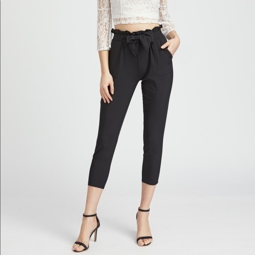 🌟SHEIN Paperbag Ruffle Tie Crop Capri Pants
